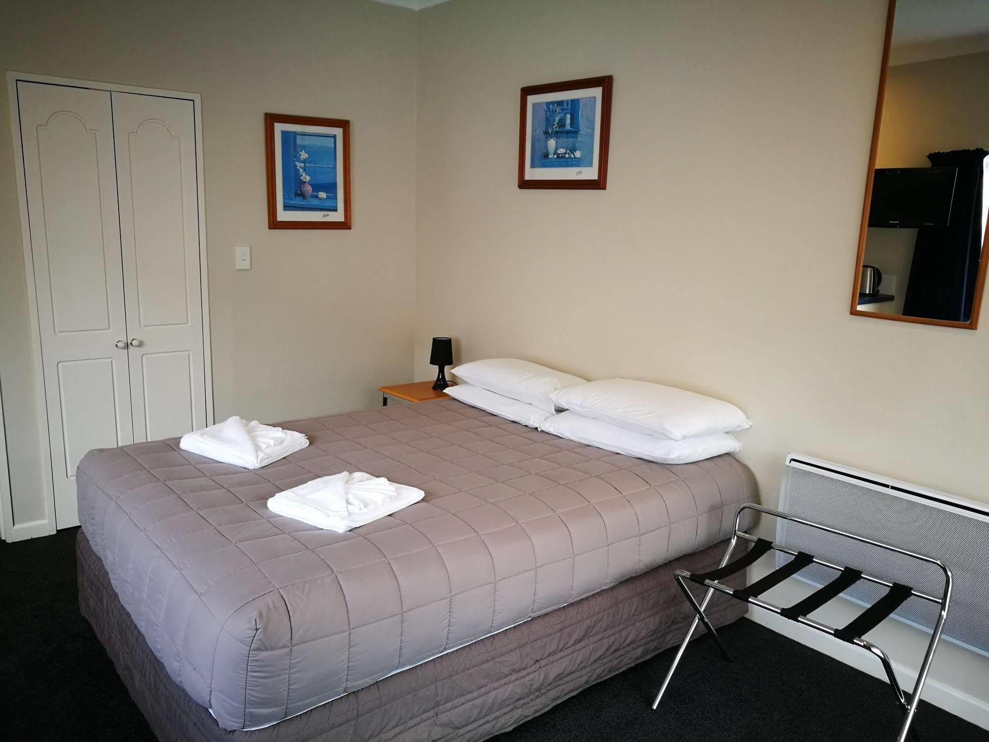 Airport Birches Motel Christchurch Esterno foto