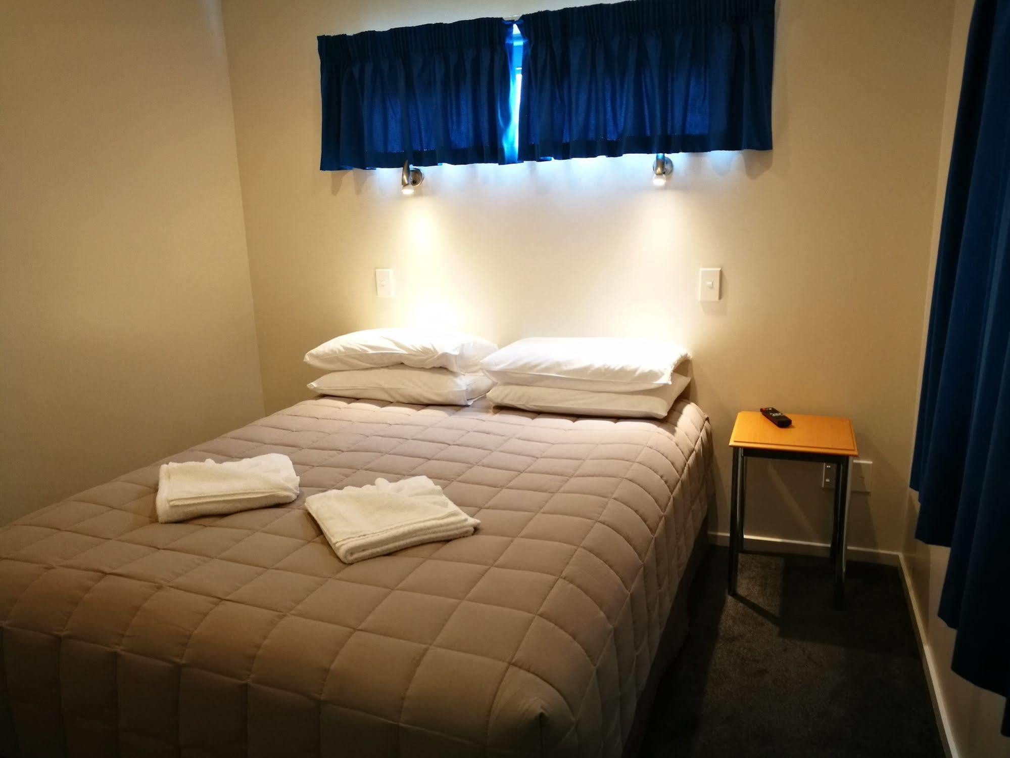 Airport Birches Motel Christchurch Esterno foto